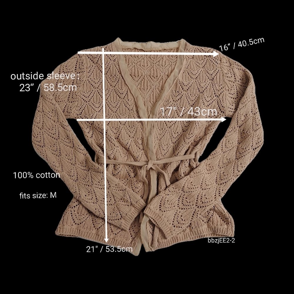 🐿🐿size M，tan long sleeve cutout oattern knit cardigan